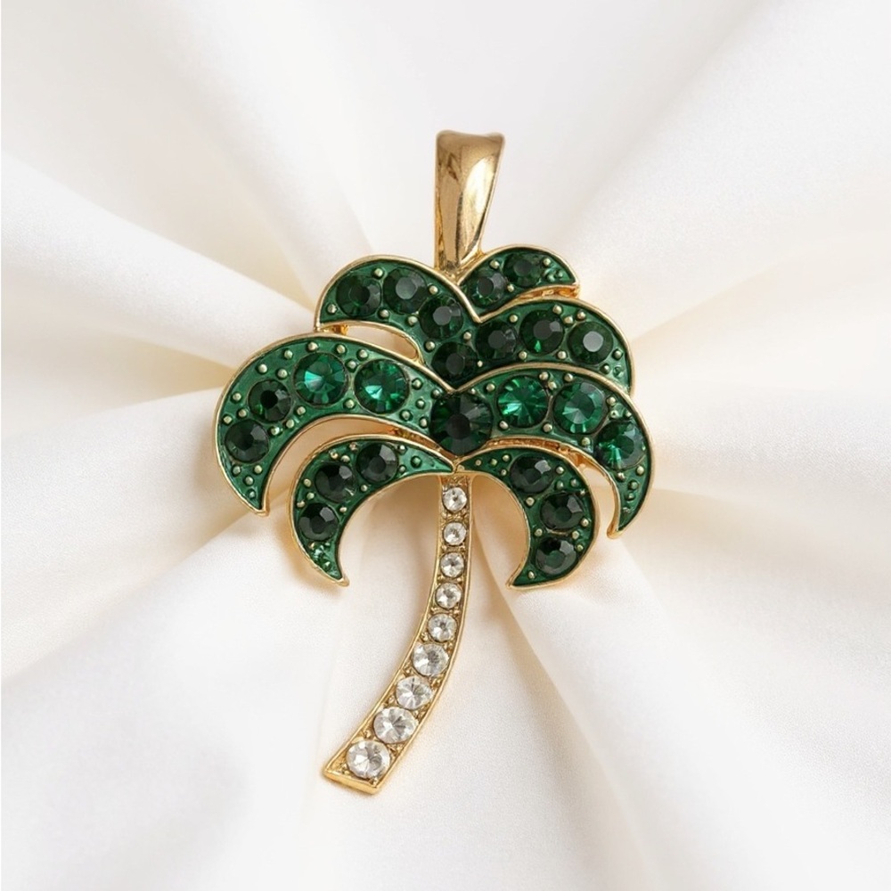 Sparkling Green Crystal Magnetic Palm Tree Pendant